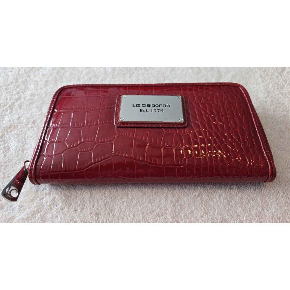 Liz Claiborne Wallet Burgundy Faux Alligator 8"x4" Zip Up Coin/Card Compartments